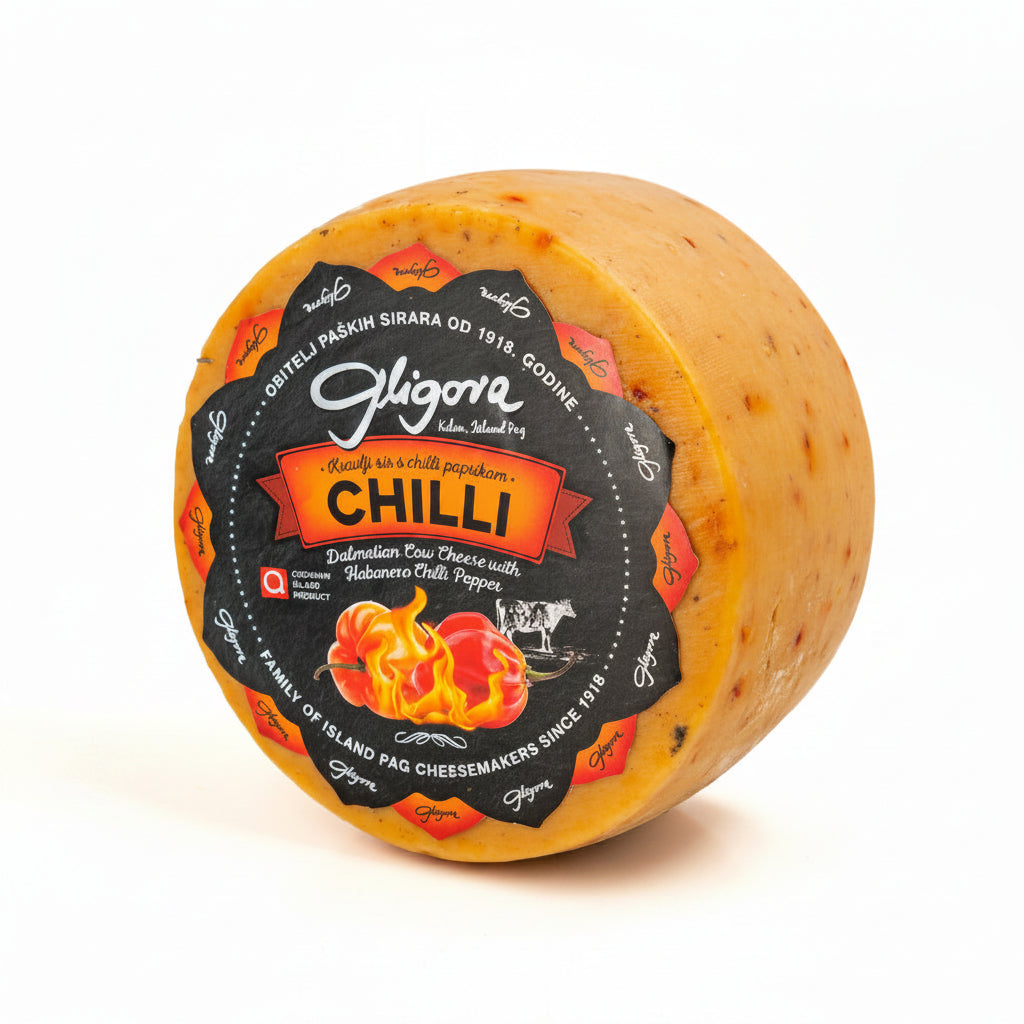 Round cheese wheel with 'Gligora Chilli' label on a white background