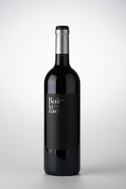 Wine bottle with 'Boskinac' label on a white background
